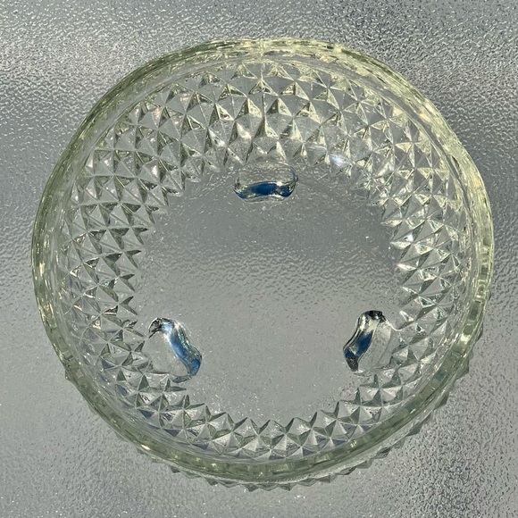 Diamond Point 3-Footed Candy Dish - Picture 3 of 7